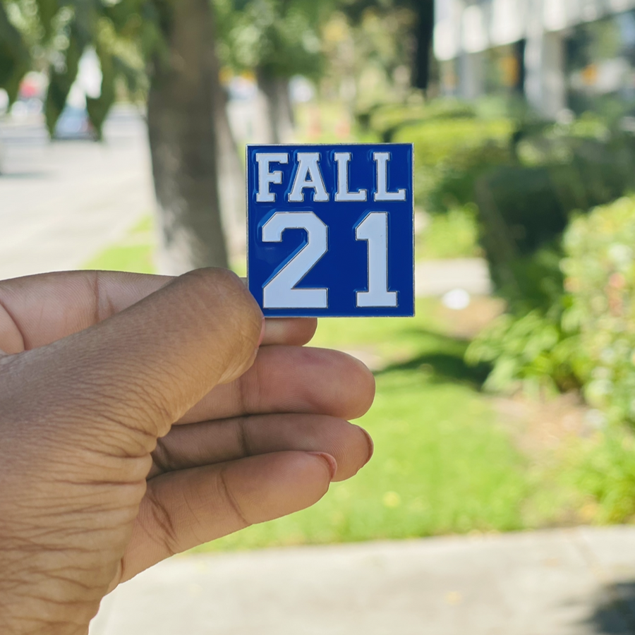Fall 21 lapel pin -Blue